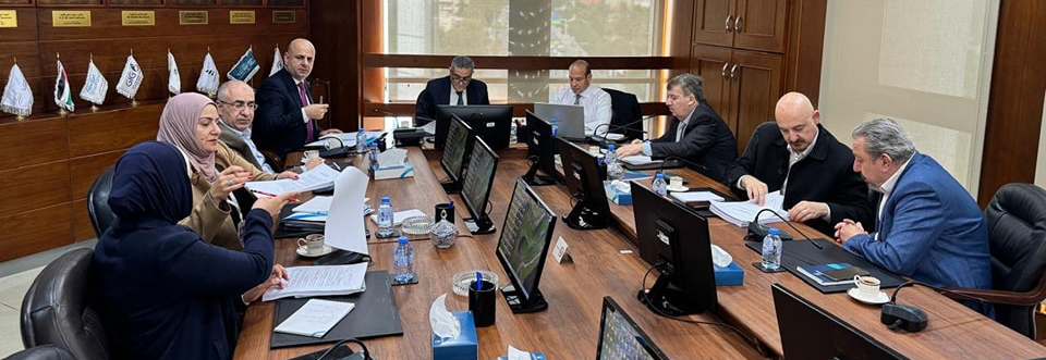 اللجنة الاستشارية العليا للدبلوم المهني  تلتقي فريق العمل المكلف  بتأليف مادة  "الإكتتاب في التأمين "