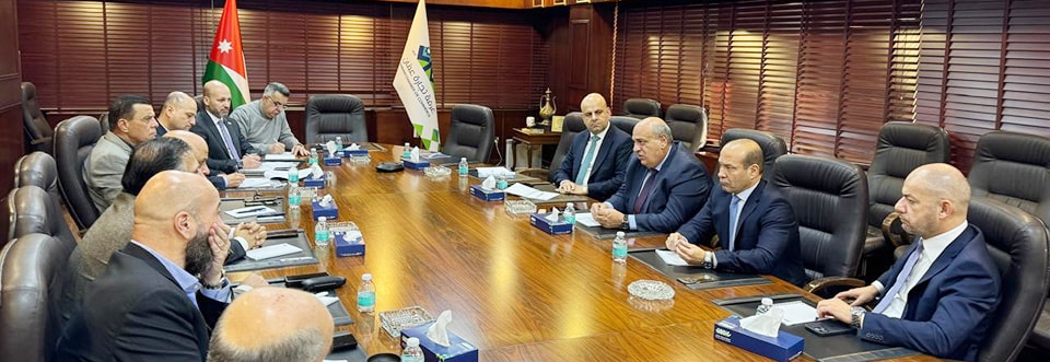 لقاء مشترك يجمع مجلس إدارة الاتحاد مع مجلس إدارة غرفة تجارة عمان لبحث المواضيع المشتركة بين الطرفين والخدمات التأمينية المقدمة للتجار
